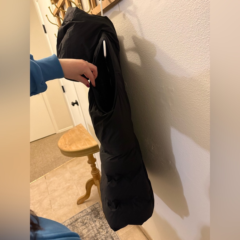 Lululemon Puffer Vest - Picture 6 of 15